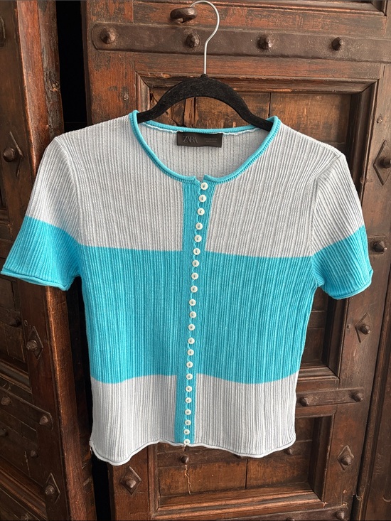 Zara Tops - Zara Blue & White Ribbed Button-Front Short Sleeve Top